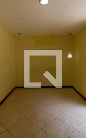 Casa à venda com 150m², 3 quartos e 1 vaga Casa à venda com 150m², 3 quartos e 1 vagaQuarto