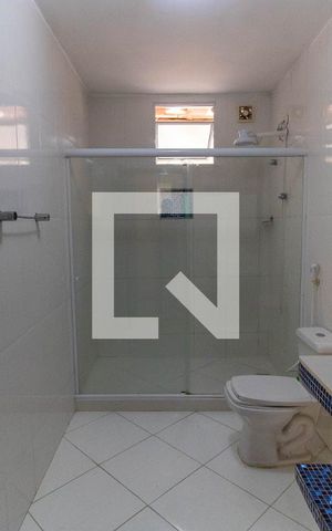 Casa à venda com 150m², 3 quartos e 1 vaga Casa à venda com 150m², 3 quartos e 1 vagaBanheiro 2