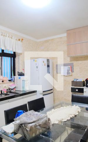 Casa à venda com 282m², 4 quartos e 2 vagasCozinha