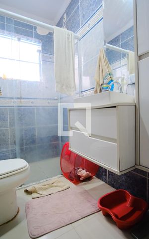 Casa à venda com 282m², 4 quartos e 2 vagasBanheiro 2