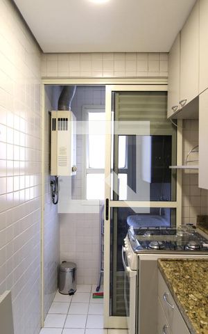 Apartamento à venda com 64m², 2 quartos e 2 vagasCozinha e Área de Serviço