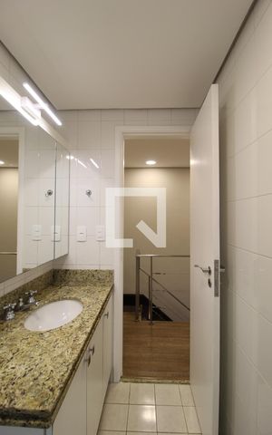 Apartamento à venda com 64m², 2 quartos e 2 vagasBanheiro Social