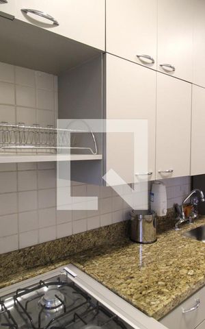 Apartamento à venda com 64m², 2 quartos e 2 vagasCozinha e Área de Serviço