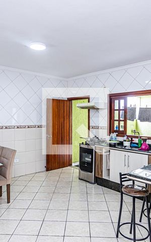 Casa para alugar com 203m², 3 quartos e 6 vagas Casa para alugar com 203m², 3 quartos e 6 vagasCozinha