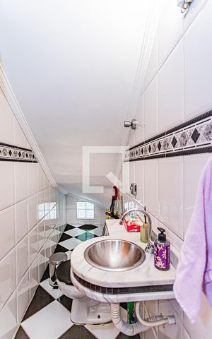 Casa para alugar com 203m², 3 quartos e 6 vagas Casa para alugar com 203m², 3 quartos e 6 vagasLavabo