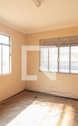 Casa à venda com 480m², 6 quartos e 2 vagas Casa à venda com 480m², 6 quartos e 2 vagasQuarto Suíte - Casa 1