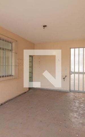 Casa à venda com 480m², 6 quartos e 2 vagas Casa à venda com 480m², 6 quartos e 2 vagasGaragem - Casa 1