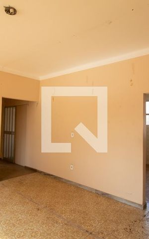 Casa à venda com 480m², 6 quartos e 2 vagas Casa à venda com 480m², 6 quartos e 2 vagasCopa - Casa 1