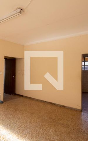 Casa à venda com 480m², 6 quartos e 2 vagas Casa à venda com 480m², 6 quartos e 2 vagasCopa - Casa 2