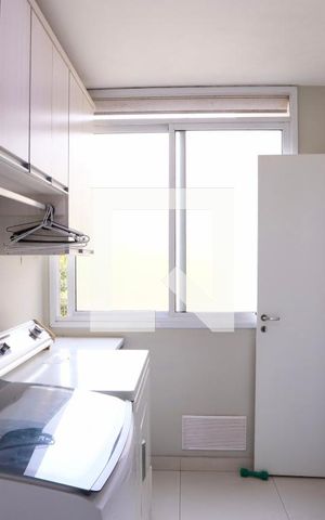 Apartamento à venda com 95m², 3 quartos e 2 vagas Apartamento à venda com 95m², 3 quartos e 2 vagasLavanderia