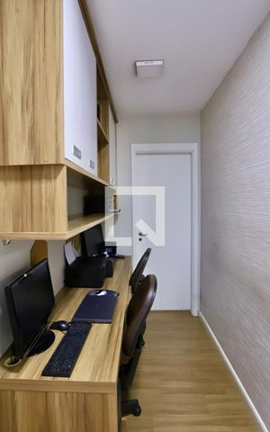 Apartamento à venda com 95m², 3 quartos e 2 vagas Apartamento à venda com 95m², 3 quartos e 2 vagasEscritório