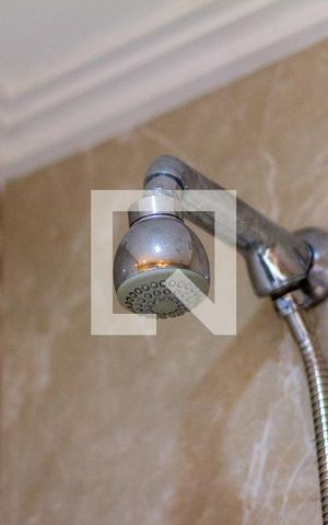 Apartamento à venda com 76m², 2 quartos e 2 vagas Apartamento à venda com 76m², 2 quartos e 2 vagasDetalhe Banheiro Suíte 2