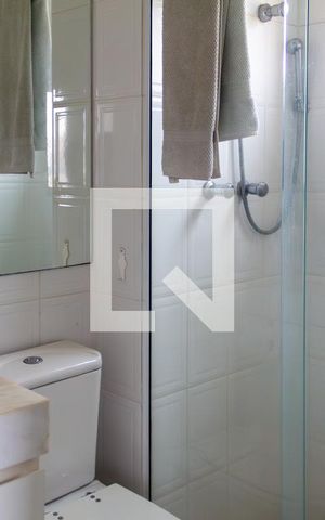Apartamento à venda com 76m², 2 quartos e 2 vagas Apartamento à venda com 76m², 2 quartos e 2 vagasBanheiro Suíte 1