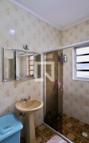 Casa para alugar com 450m², 3 quartos e sem vaga Casa para alugar com 450m², 3 quartos e sem vagaBanheiro do Quarto 1