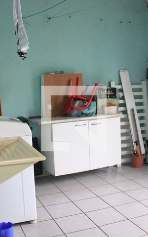 Casa à venda com 128m², 3 quartos e 2 vagasLavanderia