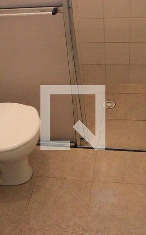 Casa à venda com 128m², 3 quartos e 2 vagasBanheiro 