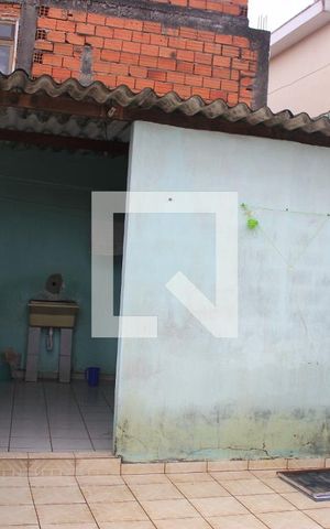 Casa à venda com 128m², 3 quartos e 2 vagasTerraço
