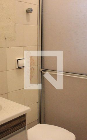 Casa à venda com 128m², 3 quartos e 2 vagasBanheiro 