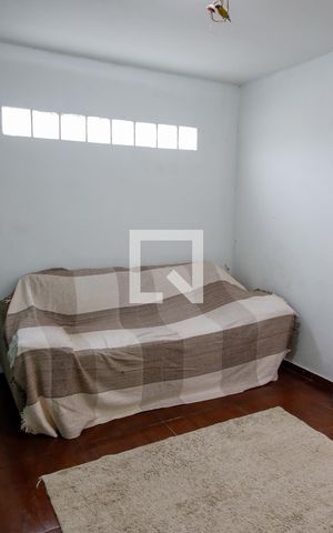 Casa à venda com 280m², 5 quartos e 2 vagas Casa à venda com 280m², 5 quartos e 2 vagasÁrea comum