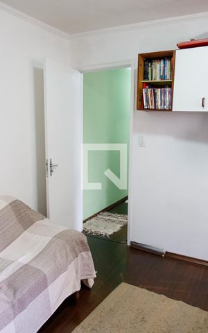 Casa à venda com 280m², 5 quartos e 2 vagas Casa à venda com 280m², 5 quartos e 2 vagasEscritório