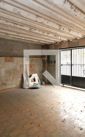 Casa à venda com 183m², 2 quartos e 1 vagaGaragem