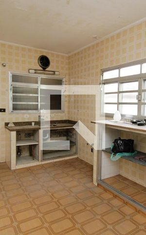 Casa à venda com 183m², 2 quartos e 1 vagaCozinha