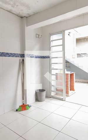 Casa à venda com 60m², 2 quartos e 1 vagaÁrea de Serviço