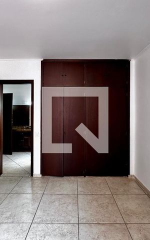 Casa à venda com 246m², 3 quartos e 3 vagas Casa à venda com 246m², 3 quartos e 3 vagasQuarto 3