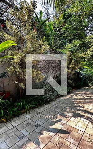 Casa à venda com 246m², 3 quartos e 3 vagas Casa à venda com 246m², 3 quartos e 3 vagasVaranda Sala