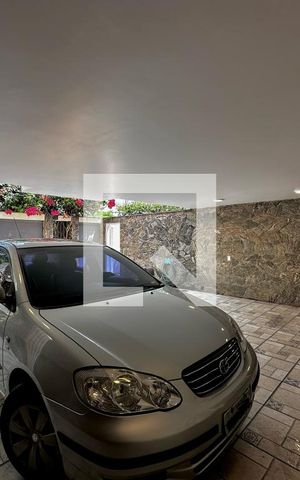 Casa à venda com 246m², 3 quartos e 3 vagas Casa à venda com 246m², 3 quartos e 3 vagasGaragem