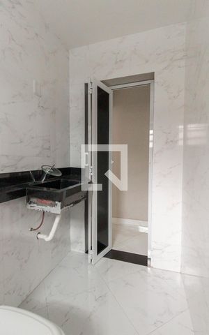 Casa à venda com 250m², 5 quartos e 3 vagasBanheiro casa 3