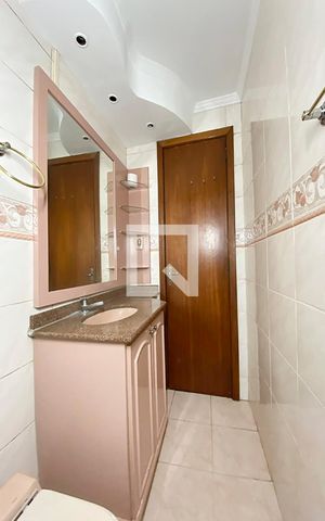 Apartamento para alugar com 60m², 2 quartos e sem vagaBanheiro