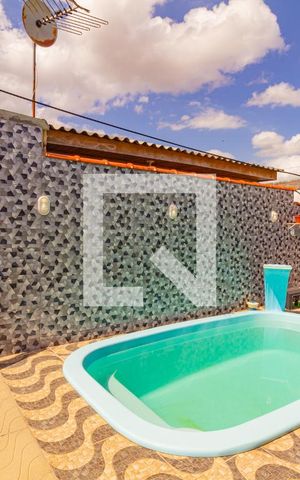 Casa à venda com 65m², 2 quartos e 3 vagas Casa à venda com 65m², 2 quartos e 3 vagasPiscina