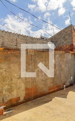 Casa à venda com 65m², 2 quartos e 3 vagas Casa à venda com 65m², 2 quartos e 3 vagasQuintal