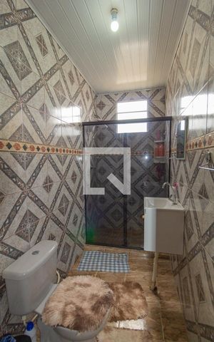 Casa à venda com 65m², 2 quartos e 3 vagas Casa à venda com 65m², 2 quartos e 3 vagasBanheiro