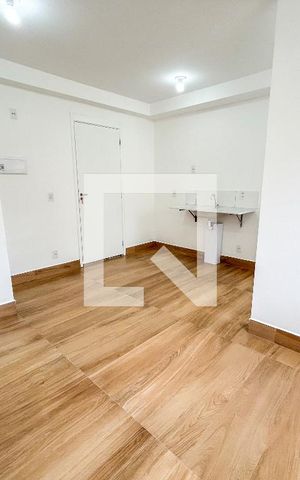 Apartamento para alugar com 38m², 2 quartos e 1 vaga Apartamento para alugar com 38m², 2 quartos e 1 vagaSala