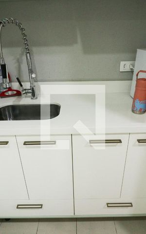 Apartamento à venda com 40m², 1 quarto e 1 vagaSala/Cozinha