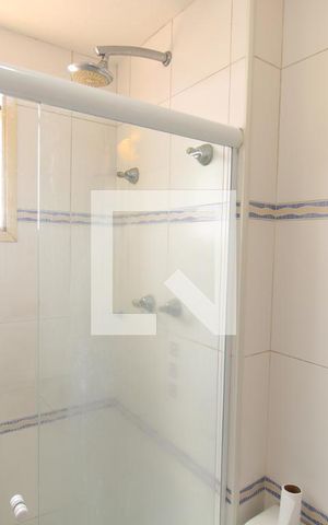 Apartamento à venda com 50m², 2 quartos e 1 vagaBanheiro 2