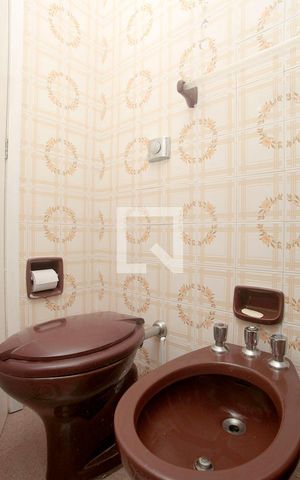Apartamento à venda com 70m², 2 quartos e sem vagaBanheiro