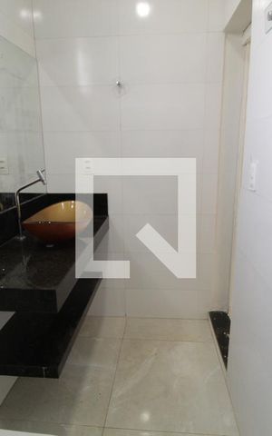 Casa para alugar com 360m², 3 quartos e 3 vagasBanheiro da Suíte 1