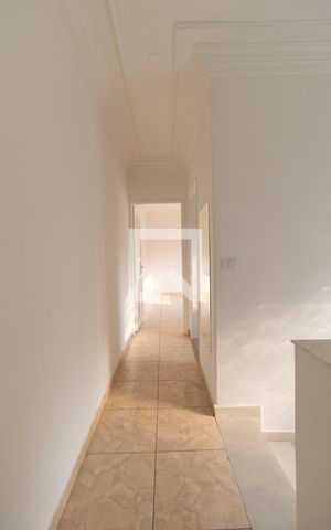 Casa à venda com 180m², 3 quartos e 2 vagas Casa à venda com 180m², 3 quartos e 2 vagasCasa 1 Corredor