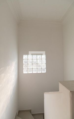 Casa à venda com 180m², 3 quartos e 2 vagas Casa à venda com 180m², 3 quartos e 2 vagasCasa 1 Corredor