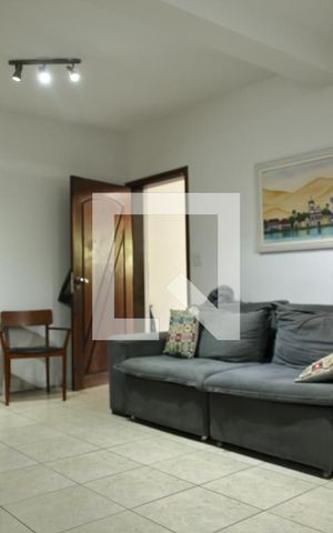 Casa à venda com 128m², 3 quartos e 2 vagasSala