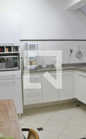 Casa à venda com 128m², 3 quartos e 2 vagasCozinha