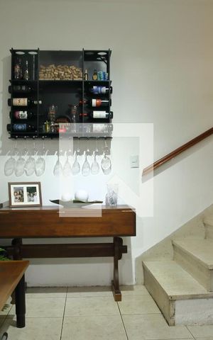 Casa à venda com 128m², 3 quartos e 2 vagasSala