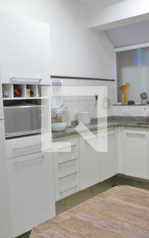 Casa à venda com 128m², 3 quartos e 2 vagasCozinha