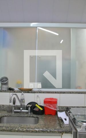 Casa à venda com 128m², 3 quartos e 2 vagasCozinha - Janela