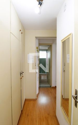 Apartamento à venda com 65m², 2 quartos e 1 vagaCorredor - Quartos