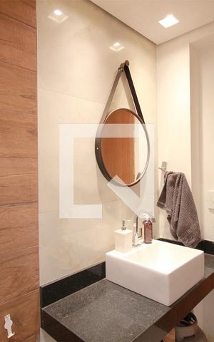 Apartamento à venda com 240m², 3 quartos e 3 vagasBanheiro externo
