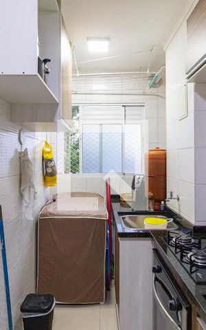 Apartamento à venda com 48m², 2 quartos e 1 vagaCozinha e área de serviço